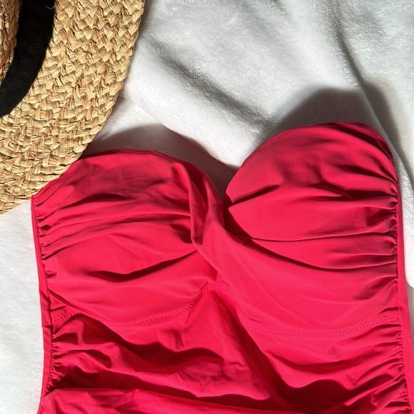 😍 PROFILE ~ Pretty one piece size 6 pink mauve’ish color Rushing on tummy area - Picture 3 of 8